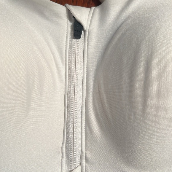 NWT 34DD white zip up front bra - Picture 4 of 5